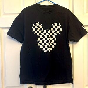 Disney Collection by Neff Men’s Short Sleeve T-Shirt, Large. Black, Mickey Mouse